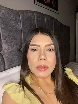 martina contreras online show from 06-19-26, 05:34