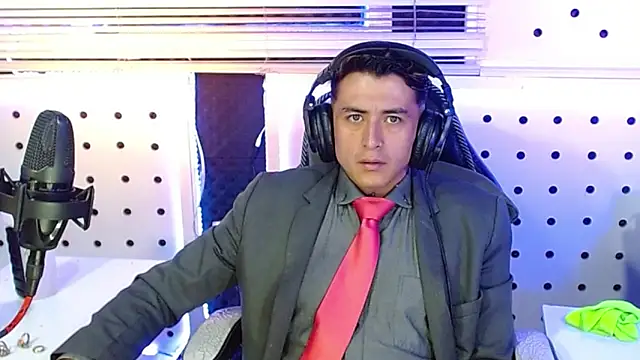 Darko0717 online show from 11-23-25, 01:22