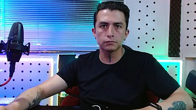 Darko0717 online show from 04-09-26, 01:16