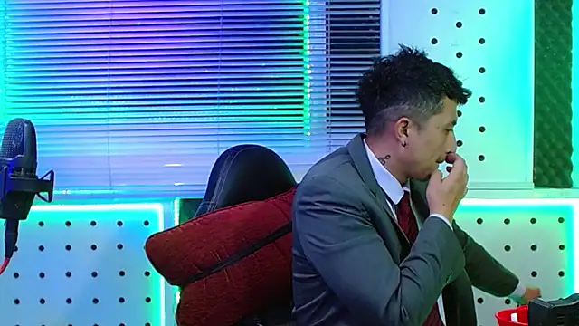 Darko0717 online show from 04-24-26, 12:18