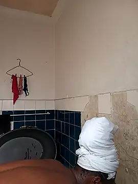 sluttylaura21 online show from 04-23-26, 07:20