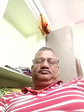 StarPacifist6 online show from 12-15-25, 03:27