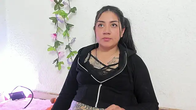 Snapshot of Hanna_moore1 chatting on 12-12-24, 09:58 Hanna moore1 online show from 12-12-24, 09:58