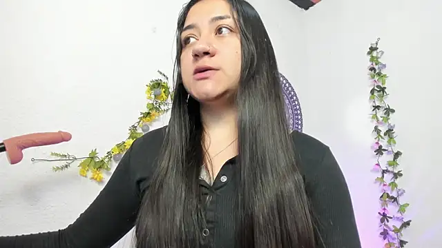 Snapshot of Hanna_moore1 chatting on 01-29-25, 01:28 Hanna moore1 online show from 01-29-25, 01:28