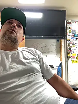 Snapshot of tank32s chatting on 12-08-24, 10:19 tank32s online show from 12-08-24, 10:19