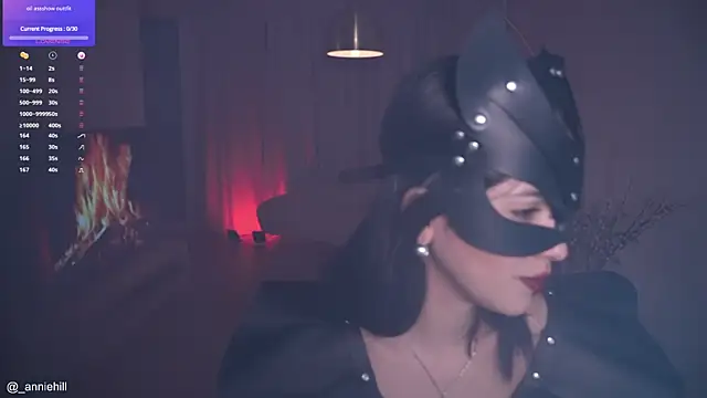 Snapshot of anniehillofficial chatting on 09-20-25, 08:32 anniehillofficial online show from 09-20-25, 08:32