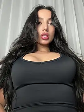 Snapshot of EvaMoet chatting on 12-09-24, 02:24 EvaMoet online show from 12-09-24, 02:24