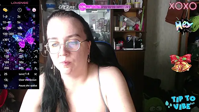 Snapshot of LeonaHarrison chatting on 12-19-24, 10:24 LeonaHarrison online show from 12-19-24, 10:24