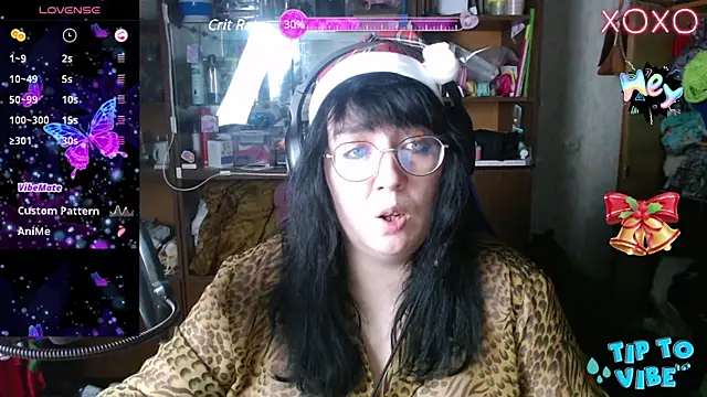 Snapshot of LeonaHarrison chatting on 12-23-24, 08:03 LeonaHarrison online show from 12-23-24, 08:03