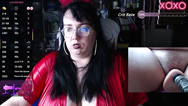 Snapshot of LeonaHarrison chatting on 10-16-25, 12:33 LeonaHarrison online show from 10-16-25, 12:33