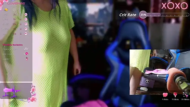 Snapshot of LeonaHarrison chatting on 10-27-25, 11:52 LeonaHarrison online show from 10-27-25, 11:52