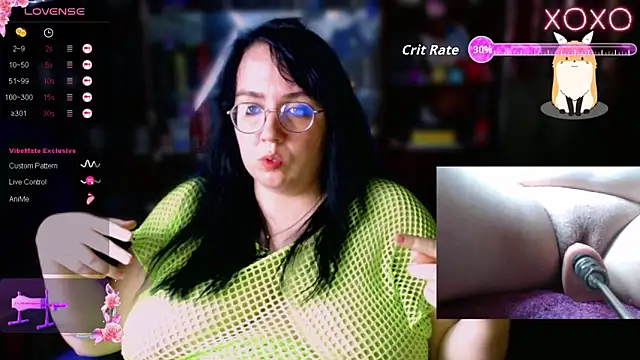 Snapshot of LeonaHarrison chatting on 10-28-25, 06:43 LeonaHarrison online show from 10-28-25, 06:43