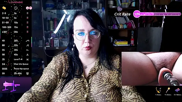 Snapshot of LeonaHarrison chatting on 11-12-25, 01:28 LeonaHarrison online show from 11-12-25, 01:28