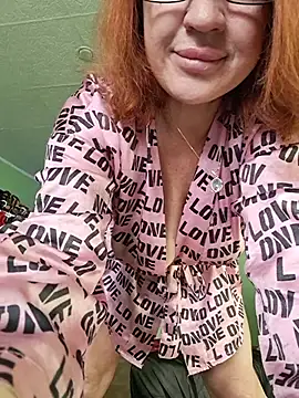 KiraXTender online show from 11-22-25, 03:27