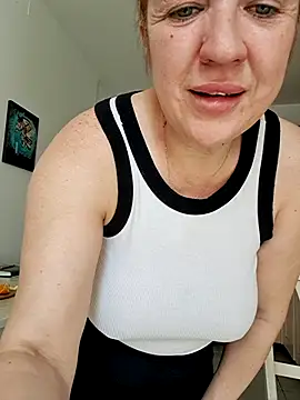 KiraXTender online show from 04-06-26, 03:26