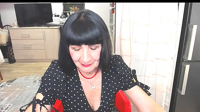 Tina Joness online show from 02-19-25, 08:41