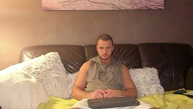 paulblack21 online show from 10-26-25, 01:00