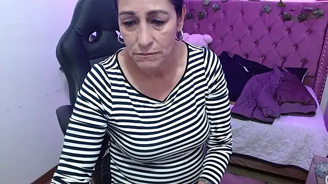 Snapshot of _Scarlett_Sweet chatting on 02-16-25, 11:59 Scarlett Sweet online show from 02-16-25, 11:59