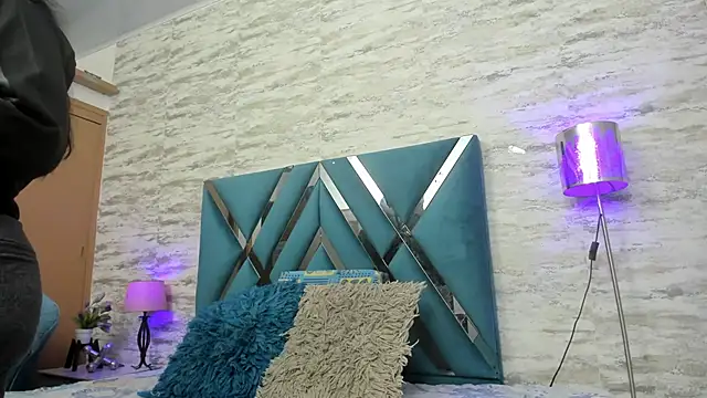 Snapshot of veronica_salas chatting on 01-14-25, 12:11 veronica salas online show from 01-14-25, 12:11