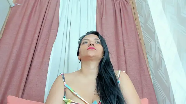 Snapshot of veronica_salas chatting on 02-08-25, 09:13 veronica salas online show from 02-08-25, 09:13