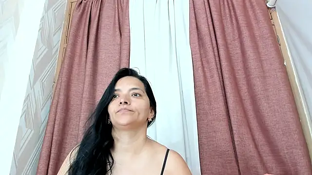 Snapshot of veronica_salas chatting on 03-12-25, 07:38 veronica salas online show from 03-12-25, 07:38