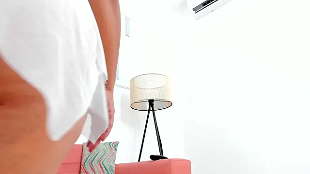 Snapshot of veronica_salas chatting on 10-02-25, 08:05 veronica salas online show from 10-02-25, 08:05