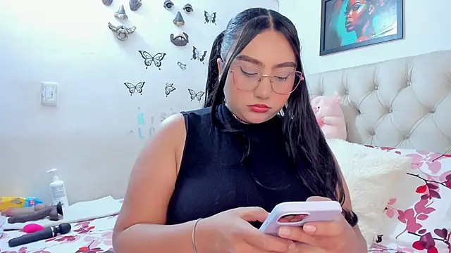 NayaWayne online show from 03-18-26, 05:27