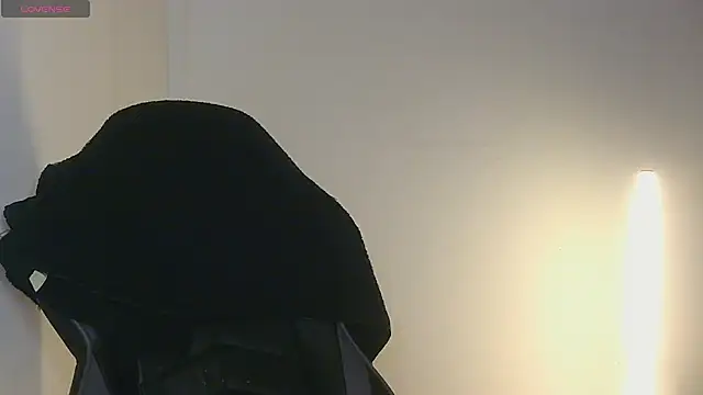 val bardot online show from 05-06-26, 03:46