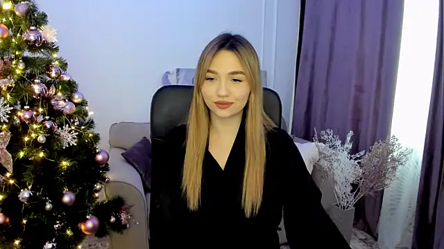 Snapshot of GracefulLook chatting on 12-31-24, 06:48 GracefulLook online show from 12-31-24, 06:48