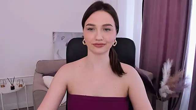 Snapshot of GracefulLook chatting on 03-05-25, 07:16 GracefulLook online show from 03-05-25, 07:16