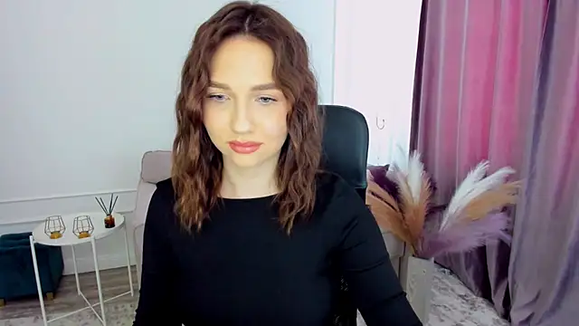 Snapshot of GracefulLook chatting on 03-11-25, 11:12 GracefulLook online show from 03-11-25, 11:12