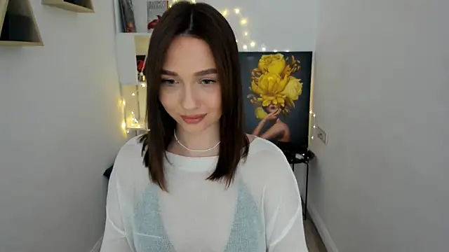 Snapshot of GracefulLook chatting on 03-18-25, 07:42 GracefulLook online show from 03-18-25, 07:42