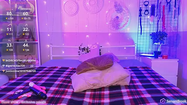 Snapshot of ServantBrook chatting on 02-20-25, 09:11 ServantBrook online show from 02-20-25, 09:11