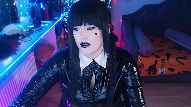 Snapshot of wickedxqueen chatting on 01-23-25, 04:41 wickedxqueen online show from 01-23-25, 04:41