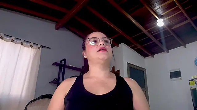 Snapshot of maela1 chatting on 11-17-25, 12:55 maela1 online show from 11-17-25, 12:55