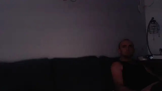 Snapshot of Fr4nk1eFFuxxx chatting on 02-08-25, 04:36 Fr4nk1eFFuxxx online show from 02-08-25, 04:36