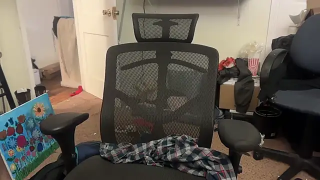 Snapshot of Fr4nk1eFFuxxx chatting on 02-13-25, 04:43 Fr4nk1eFFuxxx online show from 02-13-25, 04:43