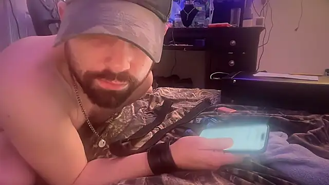 Snapshot of Fr4nk1eFFuxxx chatting on 03-05-25, 04:02 Fr4nk1eFFuxxx online show from 03-05-25, 04:02