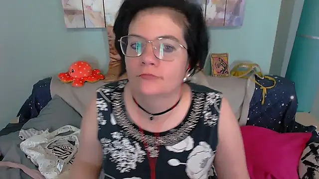 EverlyRays online show from 11-26-25, 12:39