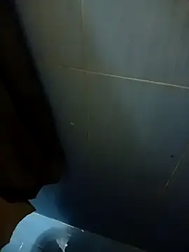 Snapshot of Niaikkk chatting on 11-13-25, 11:03 Niaikkk online show from 11-13-25, 11:03