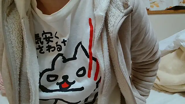 Snapshot of liliyRiSAcha-n chatting on 12-13-24, 09:24 liliyRiSAcha-n online show from 12-13-24, 09:24