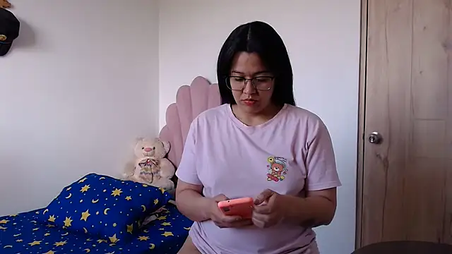 Snapshot of lady_hot2xx chatting on 06-29-26, 06:30 lady hot2xx online show from 06-29-26, 06:30