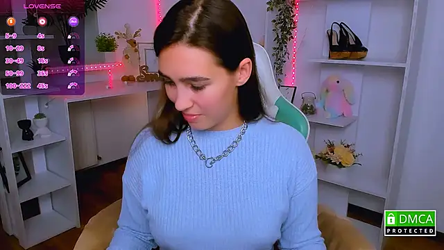  Eliizabeth  online show from 11-17-25, 09:53