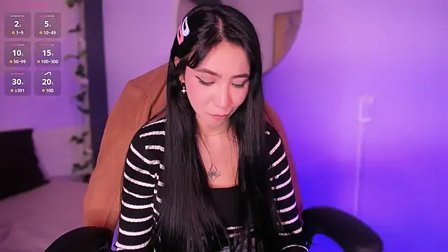 Snapshot of emma_woods_ chatting on 12-28-24, 06:29 emma woods online show from 12-28-24, 06:29