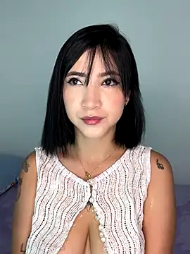 Snapshot of emma_woods_ chatting on 10-29-25, 10:39 emma woods online show from 10-29-25, 10:39