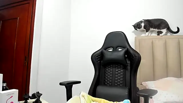 Chloemiller89 online show from 11-13-25, 12:42