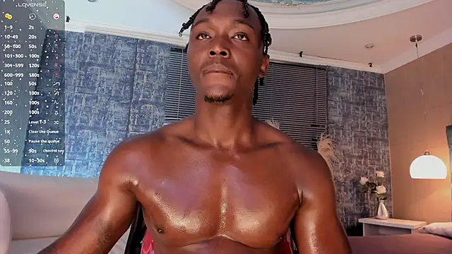 Snapshot of DannSmmith chatting on 12-02-25, 07:36 DannSmmith online show from 12-02-25, 07:36