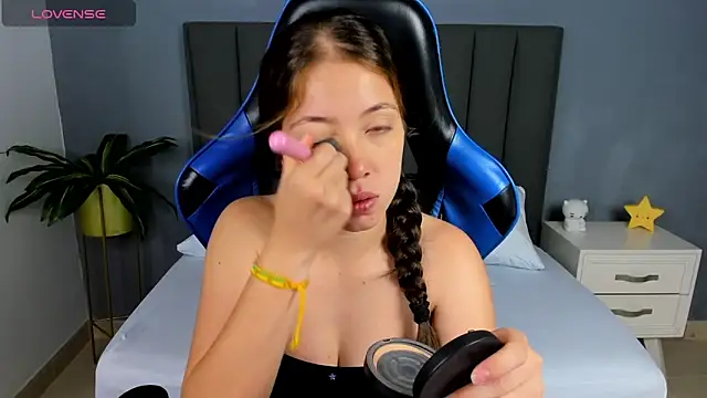 nataly rodri online show from 01-17-25, 12:10