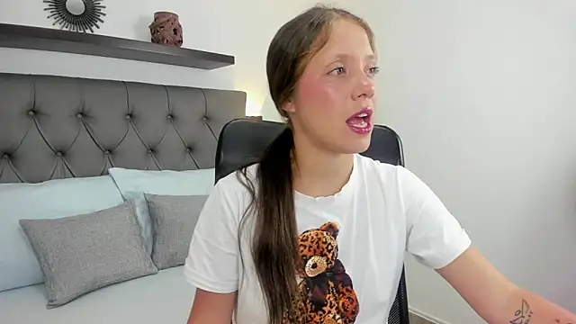 nataly rodri online show from 10-20-25, 07:36