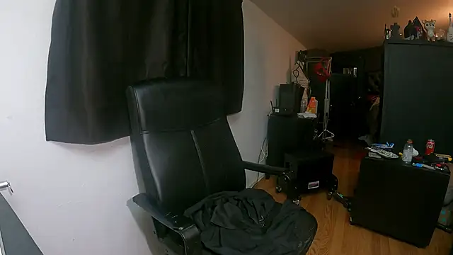 Snapshot of leanjamesdean chatting on 03-13-25, 01:10 leanjamesdean online show from 03-13-25, 01:10